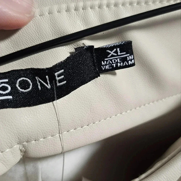 ONE 5 ONE Leather Ivory Skirt A line Stitched size XL - Picture 10 of 13